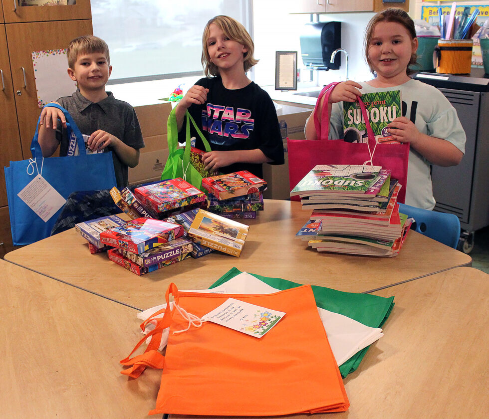 Hills Elementary School preparing chemo care bags for cancer center | News, Sports, Jobs - Vimarsana News
